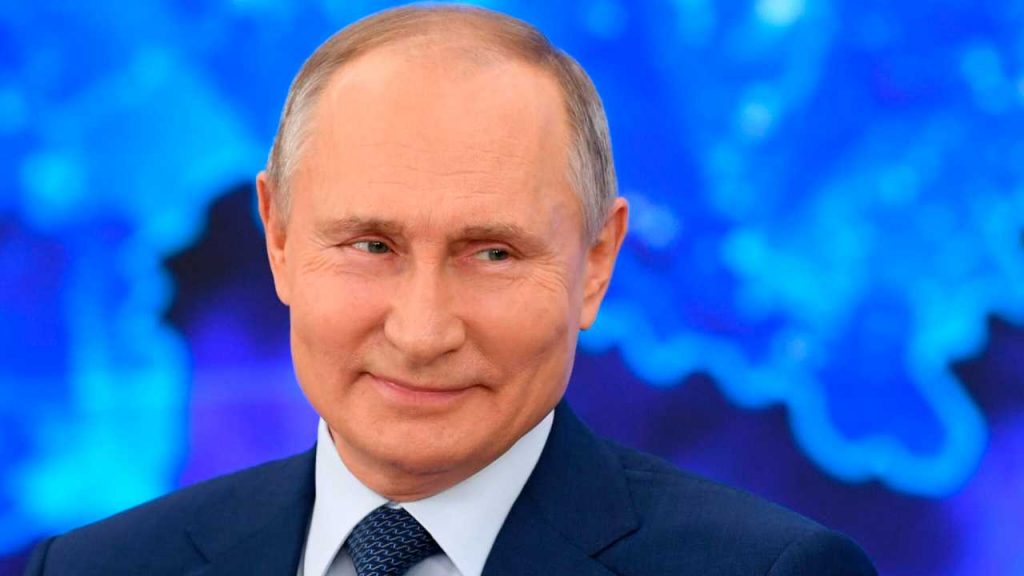 रूसी राष्ट्रपति व्लादिमीर पुतिन की अमेरिका और ब्रिटेन को चेतावनी, कहा- हमारी सेना हमले के लिए तैयार