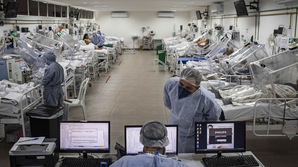 अब Omicron वेरिएंट से पस्त होगा अमेरिका? 8 केस मिलने के बाद मचा हड़कंप