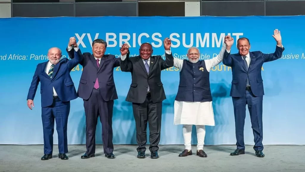 चीन की बड़ी चाल, पाकिस्तान को BRICS का मेंबर बनाने की कोशिश, भारत के दोस्त रूस से ली मदद